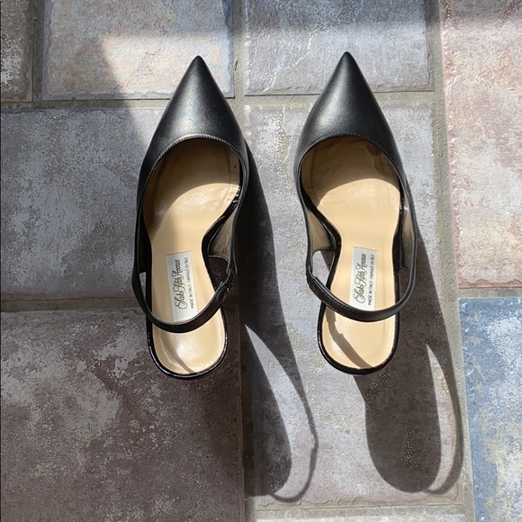 Saks Fifth Ave classic black heels, size 7.5 - Picture 2 of 5